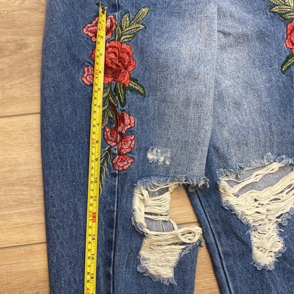 Missguided | Riot | Embroidered High Rise Distressed Mom Jeans - Picture 13 of 16